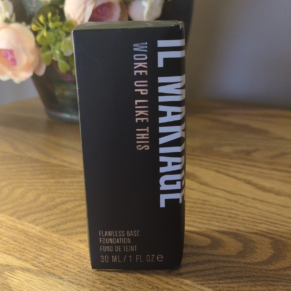 IL MAKIAGE Flawless Base Foundation